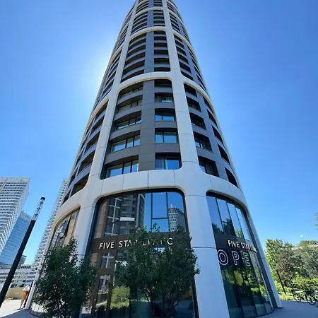 Skypark 1 With Free Parking 公寓 布拉迪斯拉发