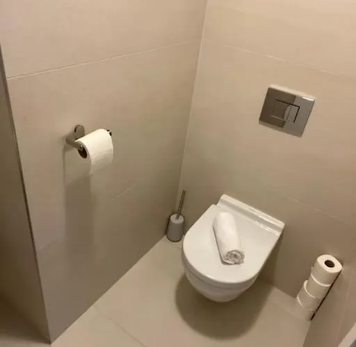 Skypark 1 With Free Parking *