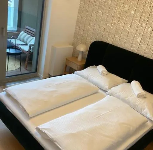 Skypark 1 With Free Parking Daire Bratislava